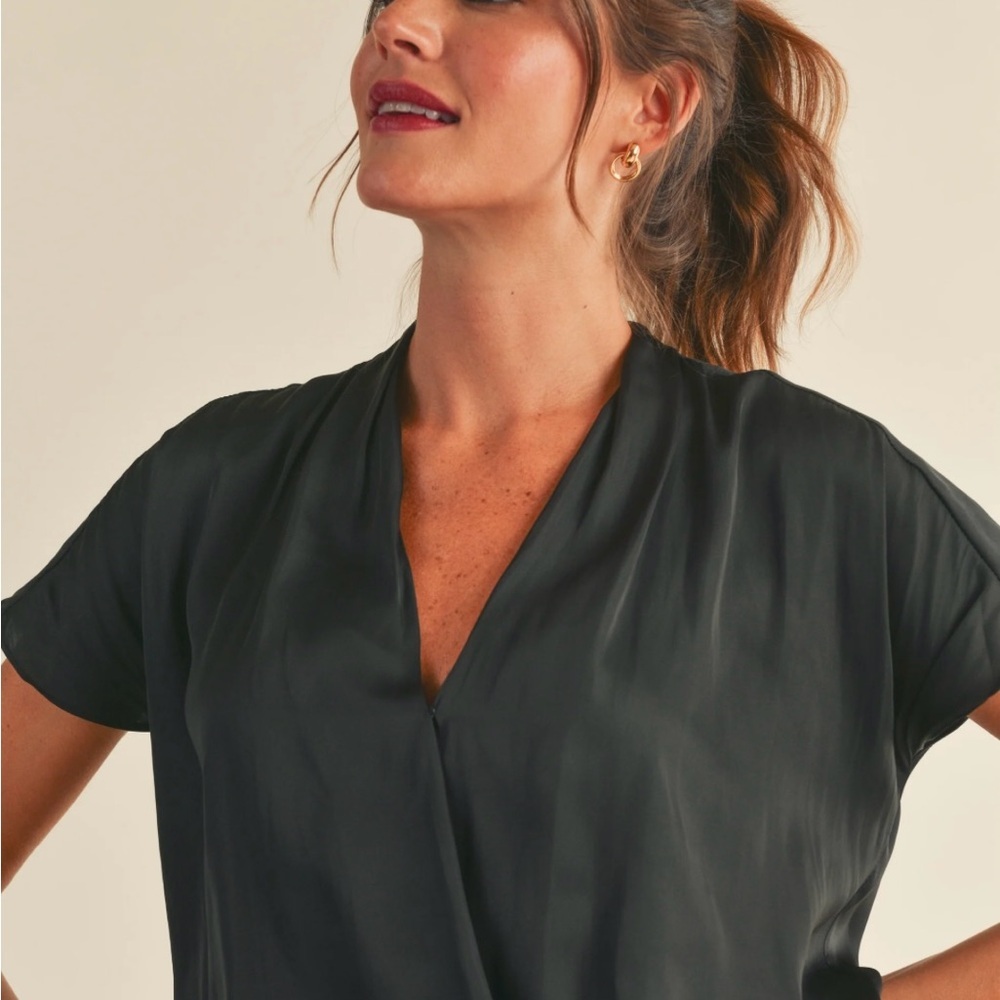 Japna Lightweight Elegant Chic Sexy Black V-Neck Blouse